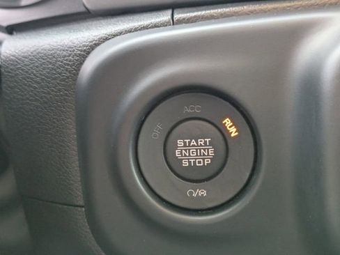 Used 2022 Jeep Wrangler Sport image 26