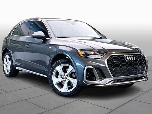 Certified 2025 Audi Q5 2.0T Premium Plus w/ Premium Plus Package image 3