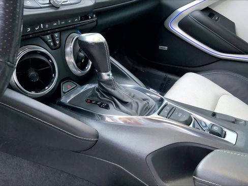 Used 2020 Chevrolet Camaro LT w/ RS Package image 14