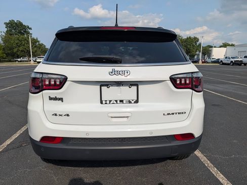 Used 2025 Jeep Compass Limited AWD/4WD image 20