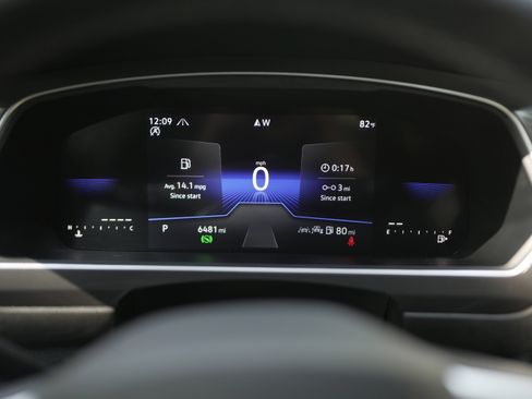 Used 2024 Volkswagen Tiguan S image 13