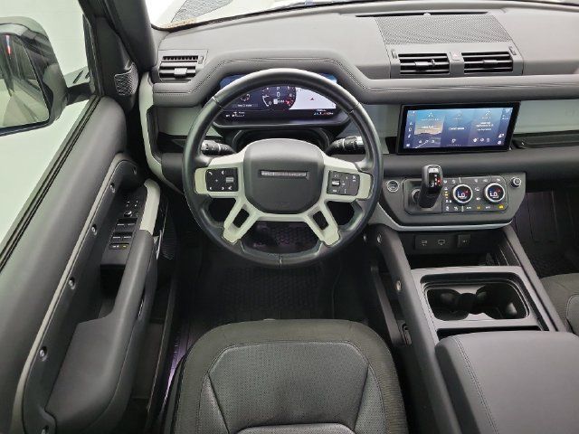 Used 2021 Land Rover Defender 110 SE AWD/4WD image 16