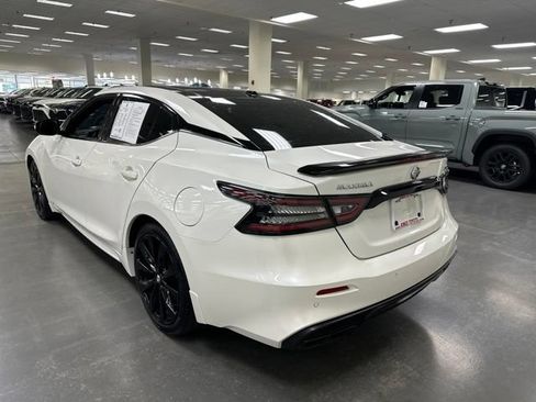 Used 2021 Nissan Maxima SR w/ Sport Mat Group FWD image 5