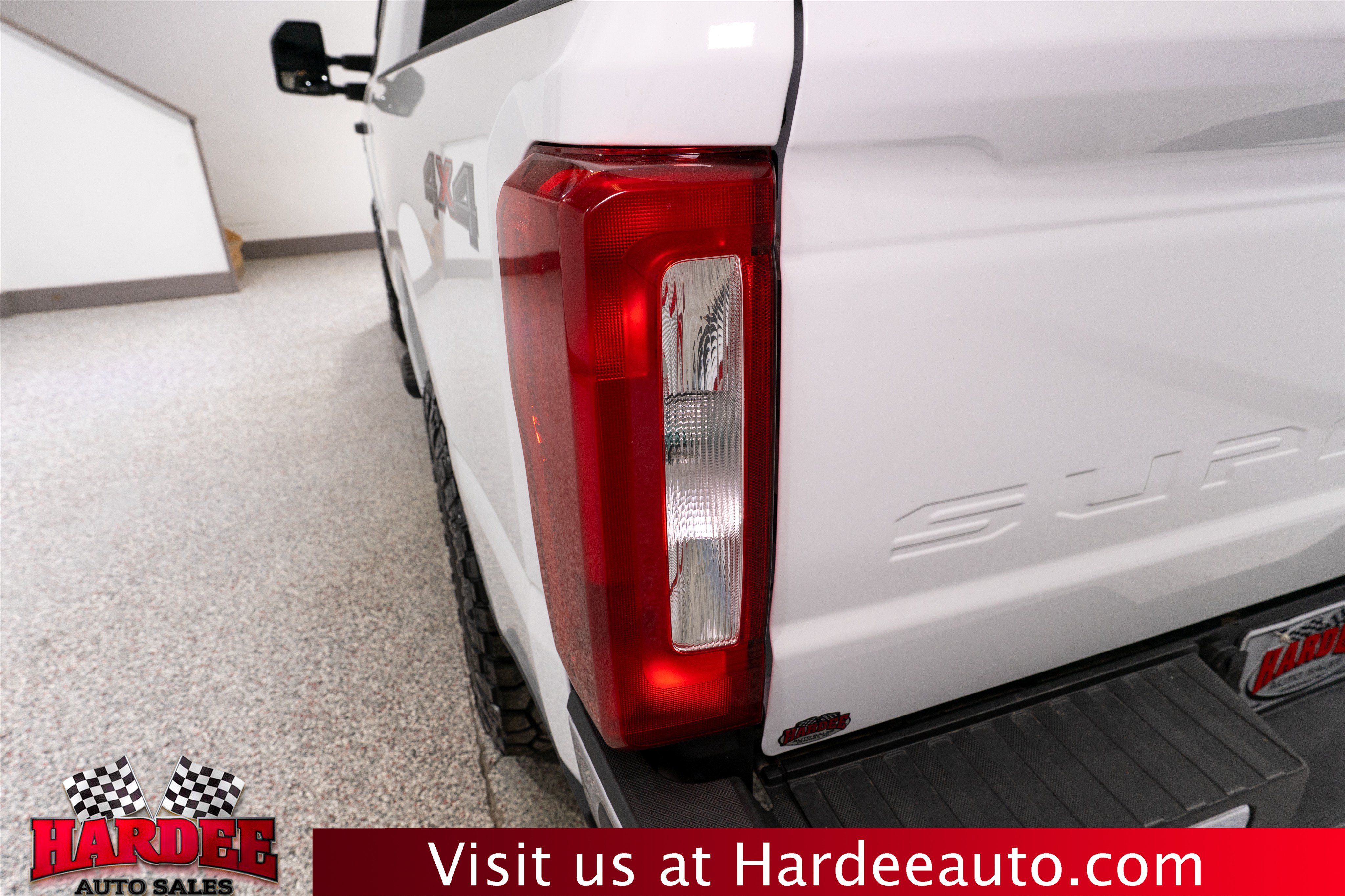 Used 2024 Ford F250 XLT w/ Snow Plow Prep Package AWD/4WD image 9