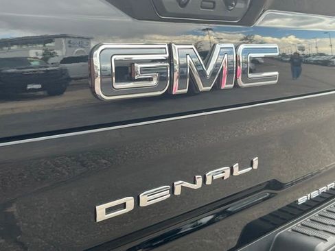 Used 2026 GMC Sierra 2500 Denali Ultimate w/ LPO, Black Badging Package AWD/4WD image 21