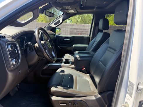 Used 2019 GMC Sierra 1500 Denali w/ Denali Ultimate Package AWD/4WD image 14