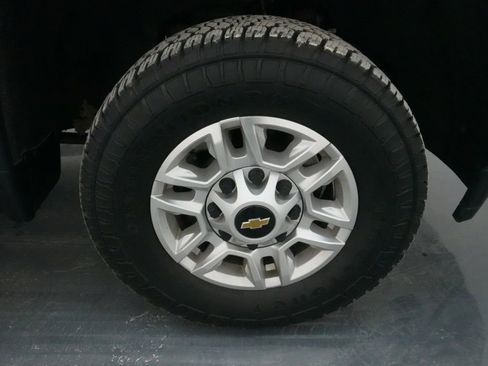 Used 2020 Chevrolet Silverado 2500 W/T w/ WT Convenience Package image 11