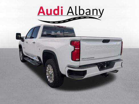 Used 2025 Chevrolet Silverado 2500 LTZ w/ Z71 Chrome Sport Edition AWD/4WD image 4