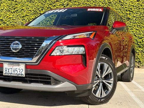 Used 2021 Nissan Rogue SV image 6