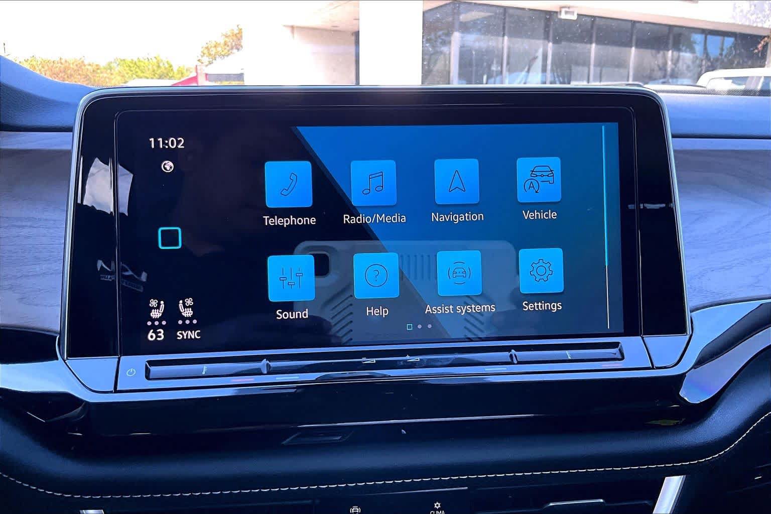 Used 2024 Volkswagen Atlas SE FWD image 31