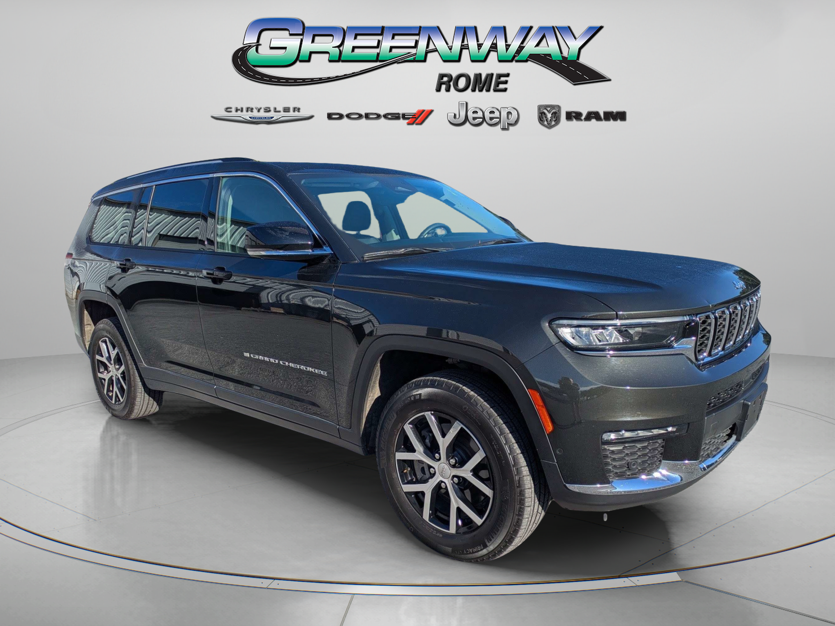 Used 2024 Jeep Grand Cherokee L Limited w/ Luxury Tech Group II AWD/4WD image 2