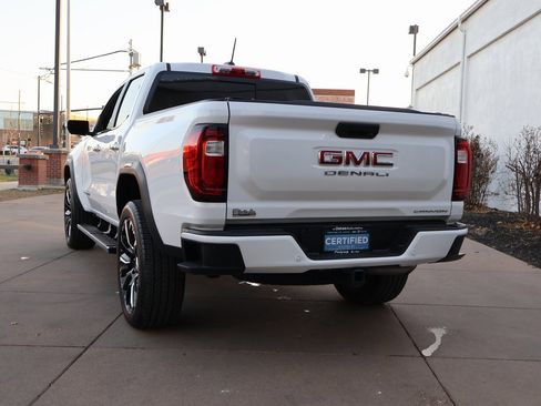 Used 2023 GMC Canyon Denali image 5