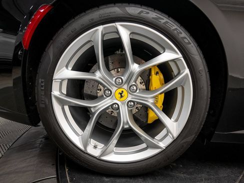 Used 2018 Ferrari GTC4Lusso T RWD image 36