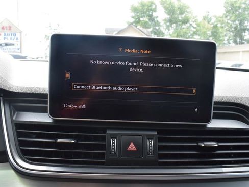 Used 2018 Audi SQ5 Prestige w/ Prestige Package image 18