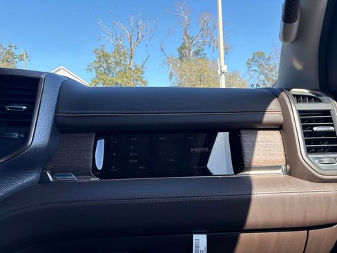 New 2026 RAM 1500 Limited w/ Trailer Tow Group image 4