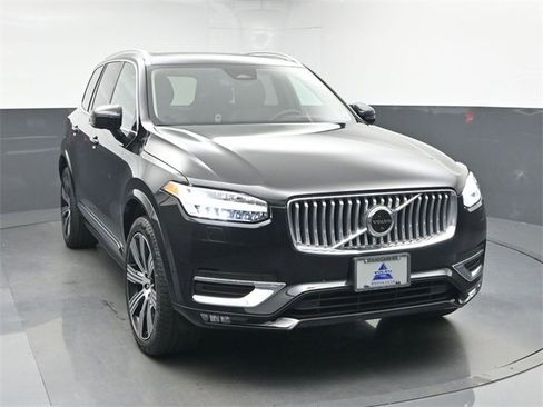 Used 2023 Volvo XC90 B6 Ultimate w/ Protection Package Premier image 2