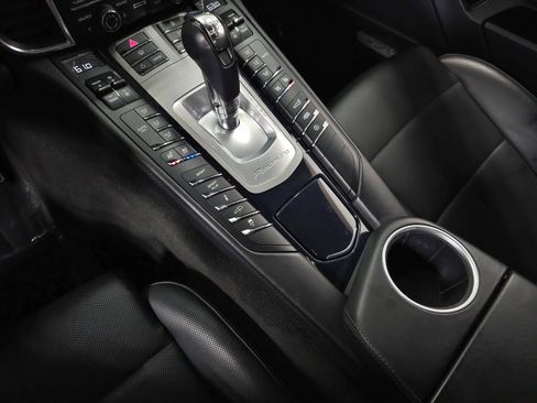Used 2013 Porsche Panamera GTS image 29