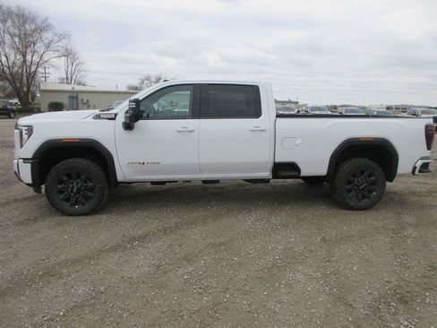 New 2026 GMC Sierra 3500 AT4 AWD/4WD image 9