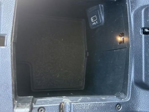 Used 2019 Jeep Wrangler Unlimited Sahara w/ Quick Order Package 24M Moab image 28