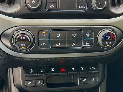 Used 2022 Chevrolet Colorado ZR2 image 16