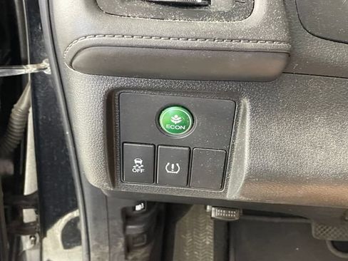 Used 2017 Honda HR-V LX image 10