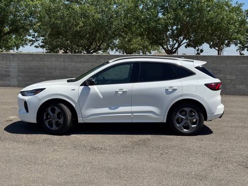 Used 2023 Ford Escape ST-Line w/ Tech Pack #1 FWD image 7