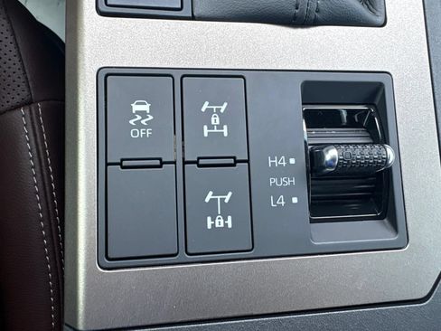 Used 2025 Toyota Land Cruiser AWD/4WD image 36