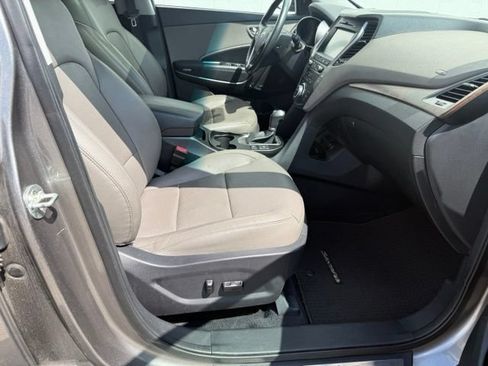 Used 2018 Hyundai Santa Fe Sport w/ 2.4L Tech Package 04 FWD image 19