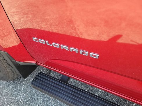 Used 2021 Chevrolet Colorado W/T w/ Custom Special Edition RWD image 10