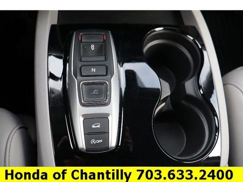 Used 2017 Honda Pilot Touring image 16