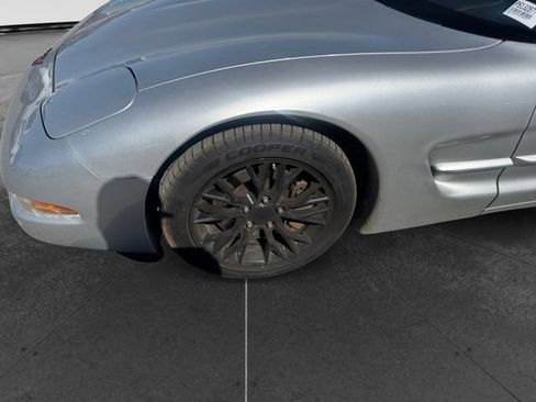 Used 2002 Chevrolet Corvette Convertible w/ Preferred Equipment Group2 RWD image 9