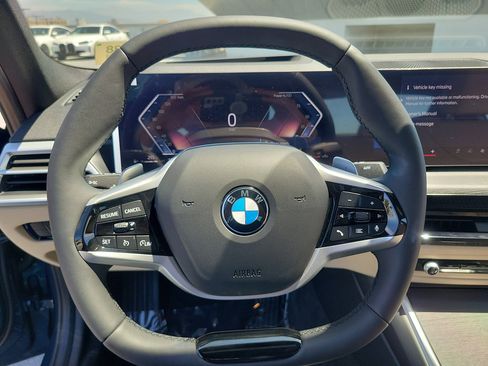 Used 2026 BMW 330i Sedan w/ Premium Package RWD image 23