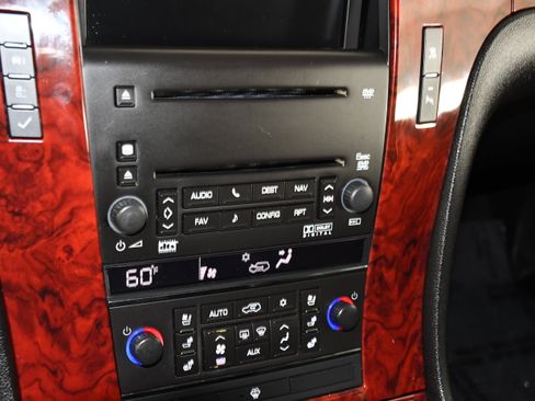 Used 2007 Cadillac Escalade AWD w/ Information Package image 29