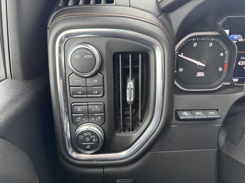 Used 2023 GMC Sierra 2500 AT4 w/ AT4 Premium Plus Package image 26