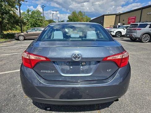 Used 2017 Toyota Corolla LE w/ Carpet Mat Package (TMS) FWD image 10