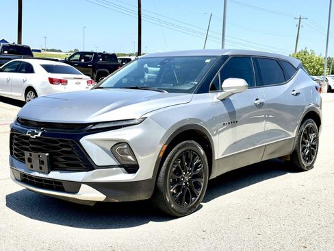 Used 2024 Chevrolet Blazer LT w/ LPO, Black Sport Package FWD image 2