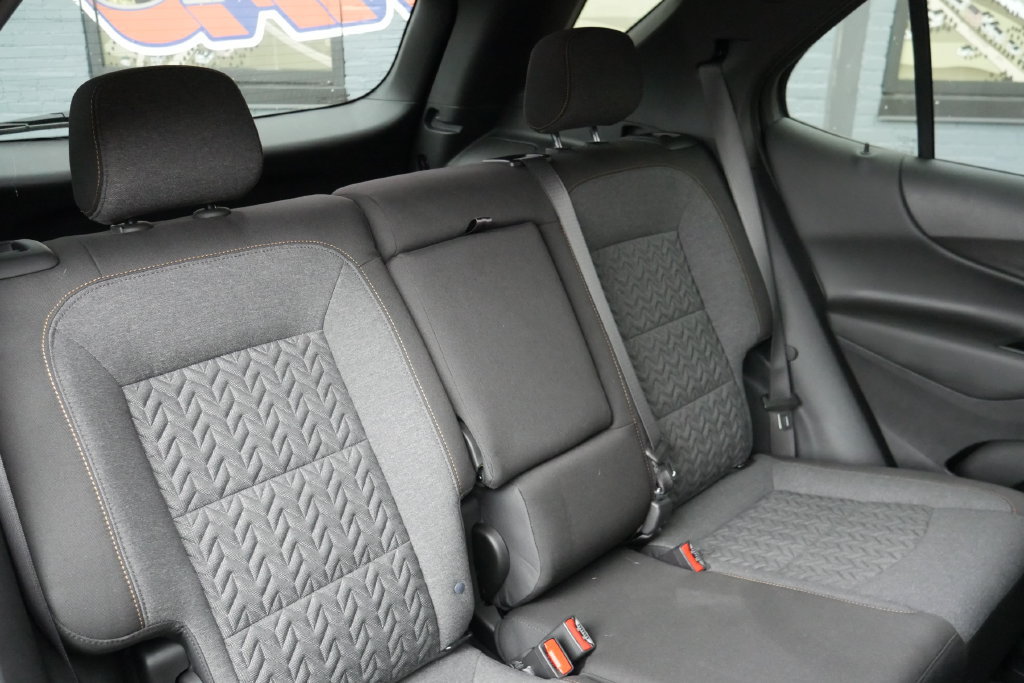 Used 2024 Chevrolet Equinox LT FWD image 14