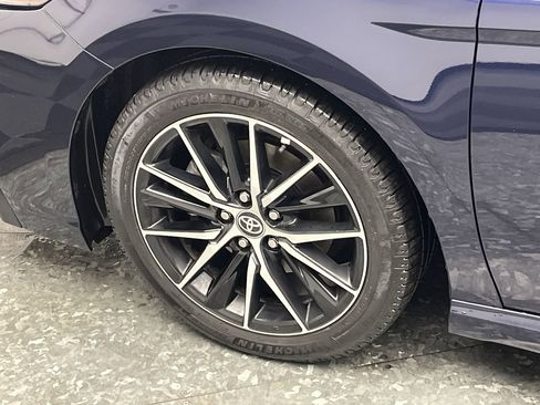 Used 2021 Toyota Camry SE w/ Cold Weather Package image 30