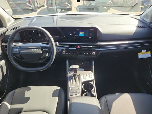 New 2026 Kia Sportage SX image 18