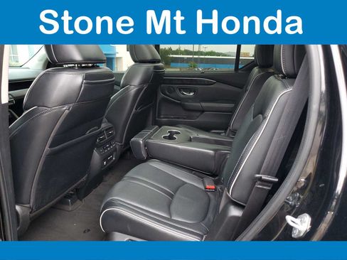 Used 2023 Honda Pilot Elite image 12
