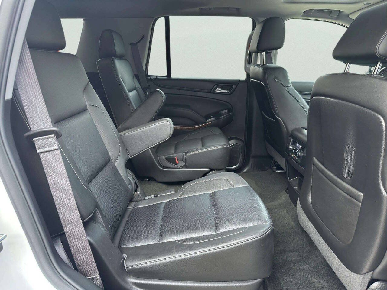 Used 2016 Chevrolet Tahoe LTZ AWD/4WD image 19