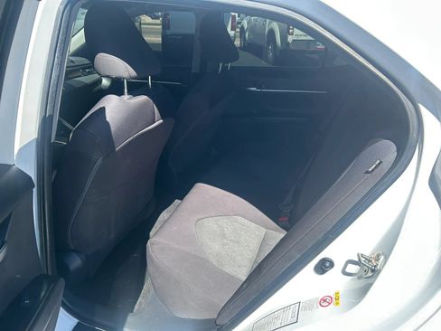 Used 2019 Toyota Camry LE FWD image 10