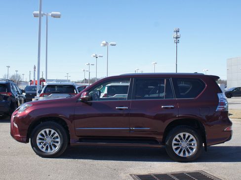 Used 2018 Lexus GX 460 Premium image 14