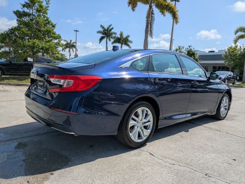 Used 2019 Honda Accord LX image 4