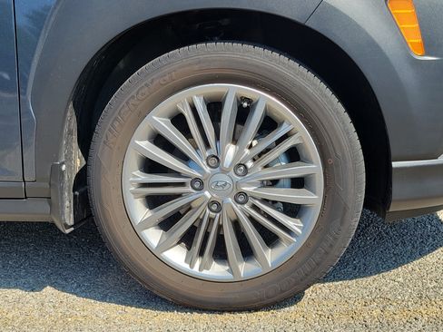Used 2021 Hyundai Kona SEL Plus w/ Cargo Package FWD image 5