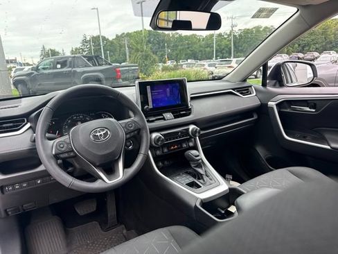 Used 2024 Toyota RAV4 XLE w/ Convenience Package AWD/4WD image 27