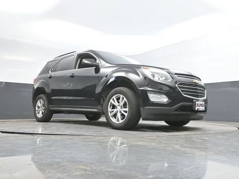 Used 2017 Chevrolet Equinox LT w/ Convenience Package FWD image 34