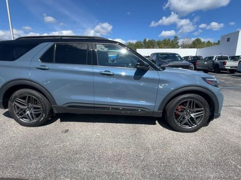 Certified 2025 Ford Explorer ST AWD/4WD image 21