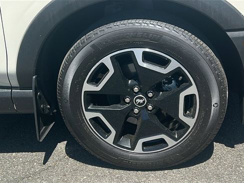 Used 2024 Ford Bronco Sport Outer Banks w/ Tech Package AWD/4WD image 10