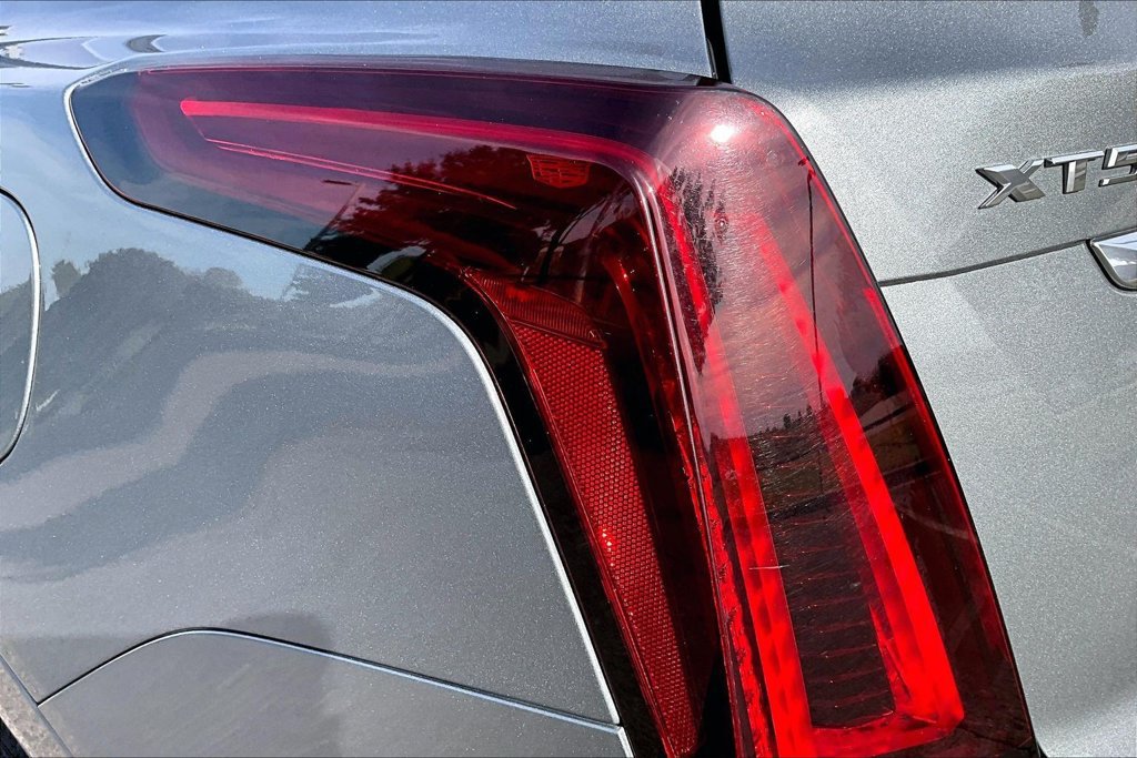 Used 2023 Cadillac XT5 Premium Luxury AWD/4WD image 32